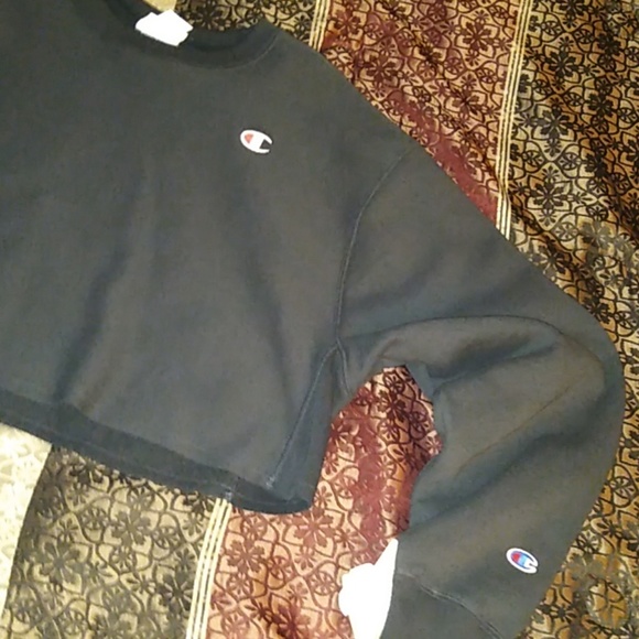Champion sweatshirt (crop) - Picture 2 of 2